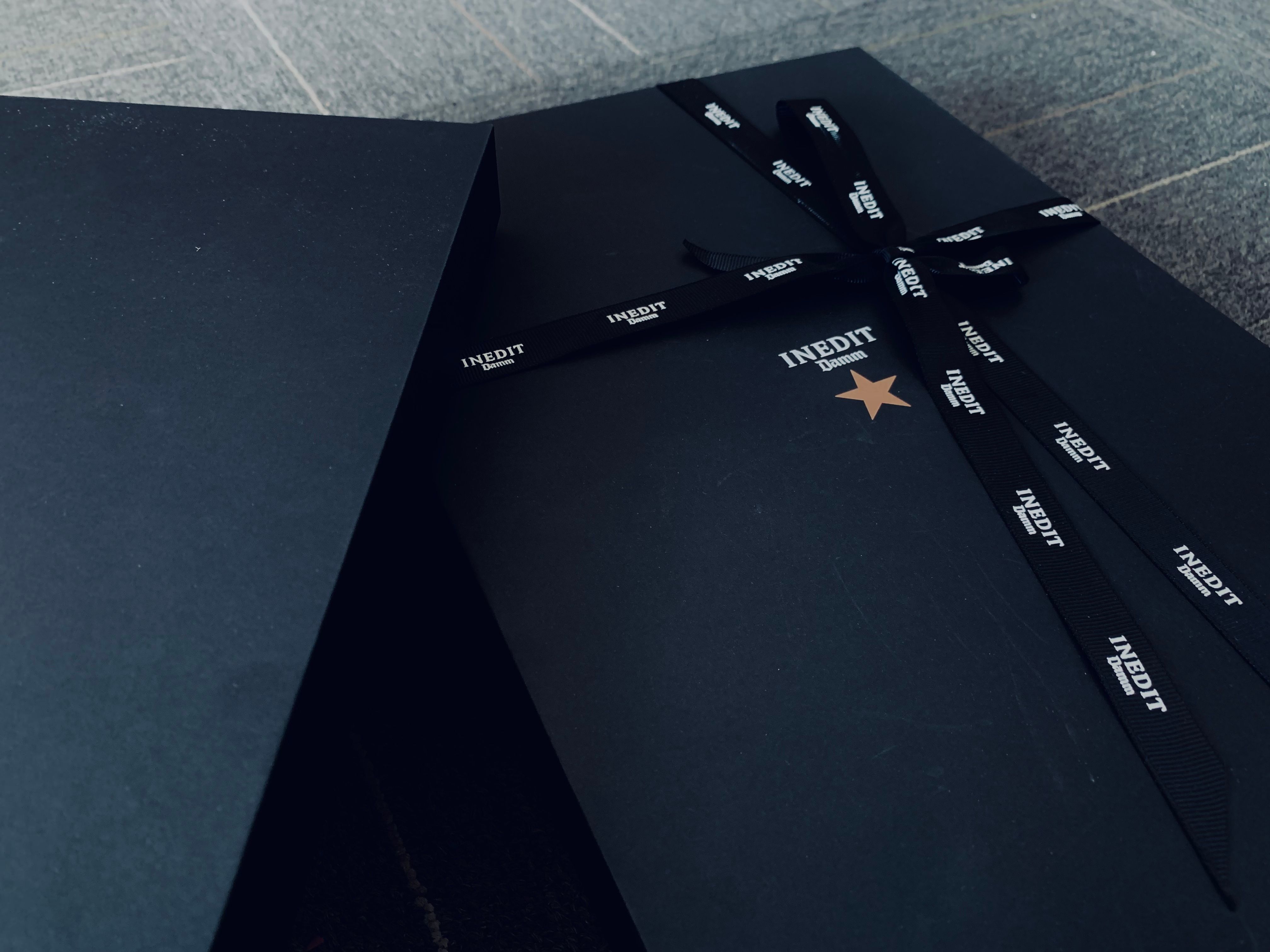 上海禮盒包裝盒定製全流程：匠心工藝打造品